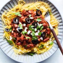 eat | spaghetti 